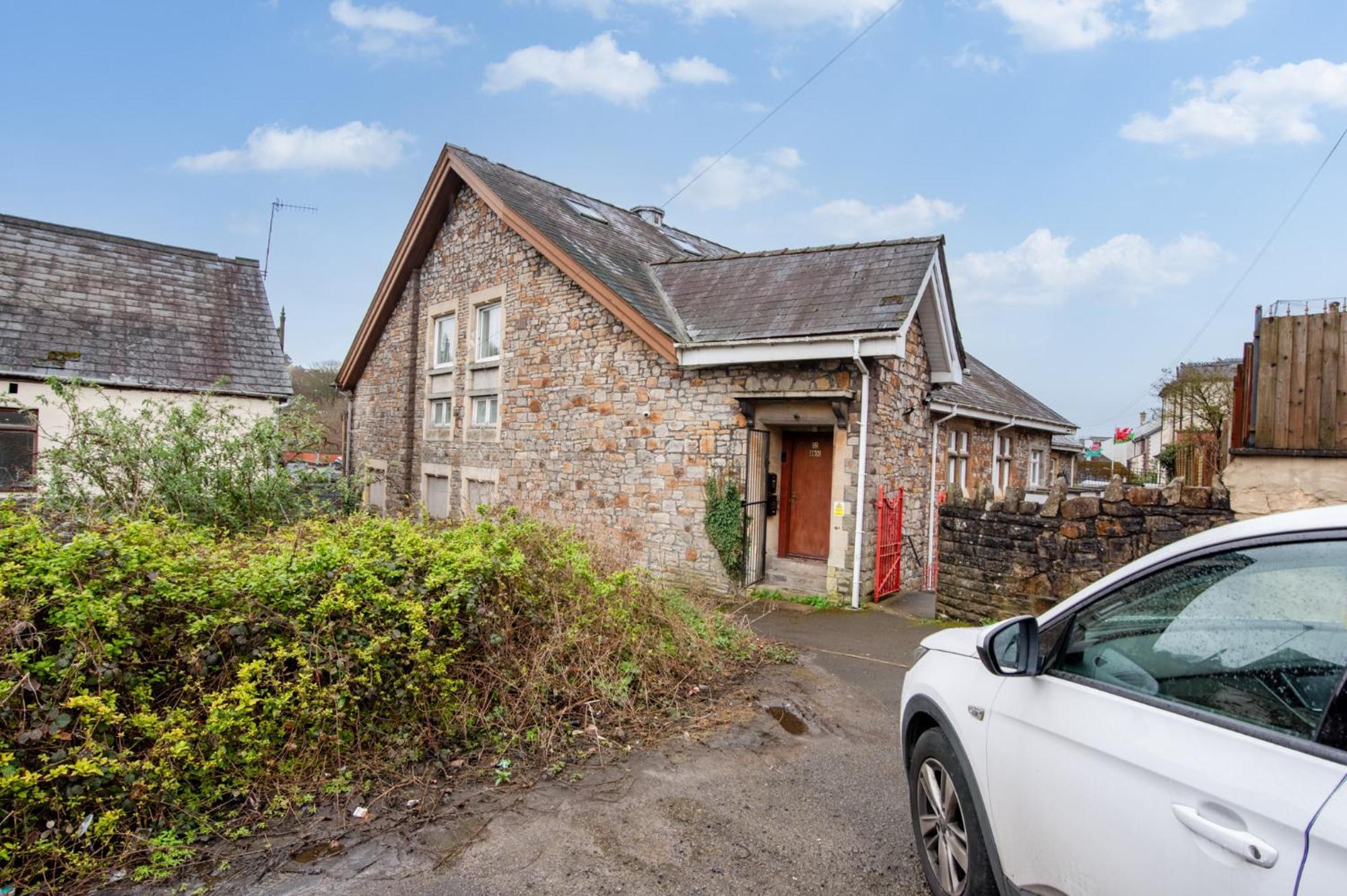 Madison House - Converted Church 5 Bed Pontypool Exteriér fotografie
